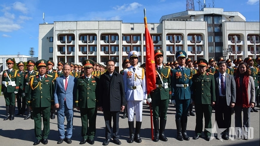 Đại sứ Việt Nam tại Nga thăm động viên Đoàn Quân đội nhân dân Việt Nam tham gia Lễ duyệt binh tại Quảng trường Đỏ