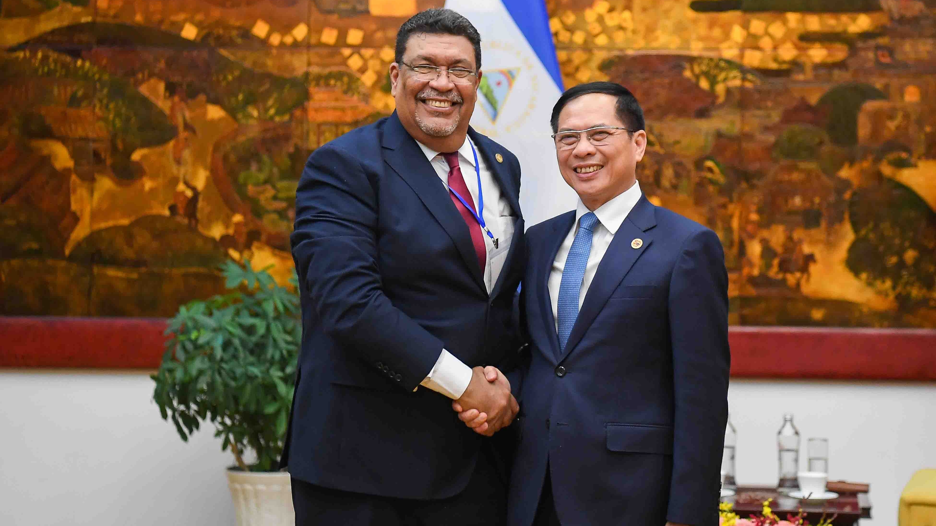 Phó Thủ tướng, Bộ trưởng Ngoại giao Bùi Thanh Sơn tiếp Bộ trưởng Ngoại giao Nicaragua
