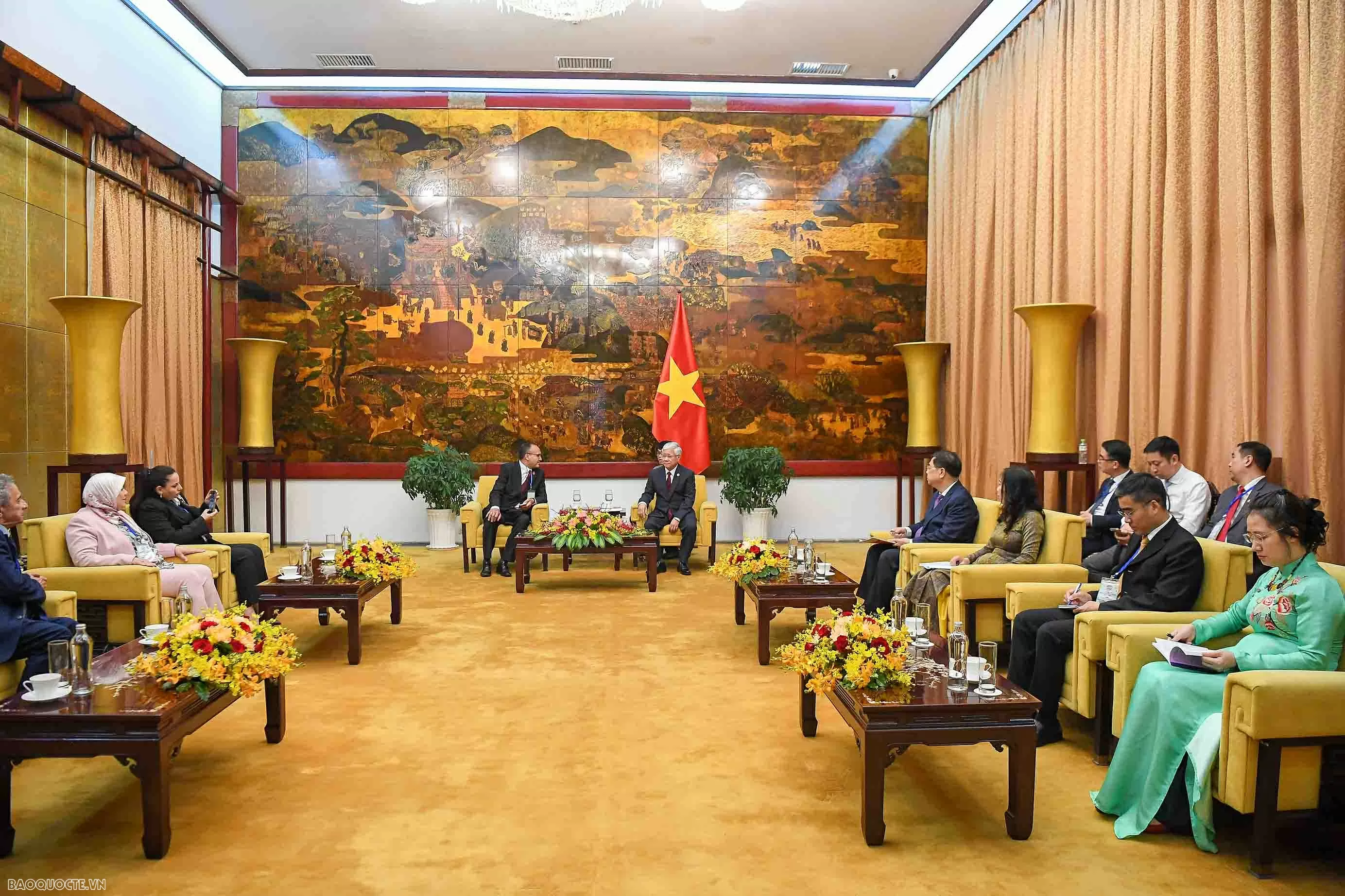 Chủ tịch Ủy ban Trung ương Mặt trận Tổ quốc Việt Nam tiếp đoàn Đảng Mặt trận Giải phóng Dân tộc (FLN) Algeria Chủ tịch Ủy ban Trung ương Mặt trận Tổ quốc Việt Nam tiếp đoàn Đảng Mặt trận Giải phóng Dân tộc (FLN) Algeria