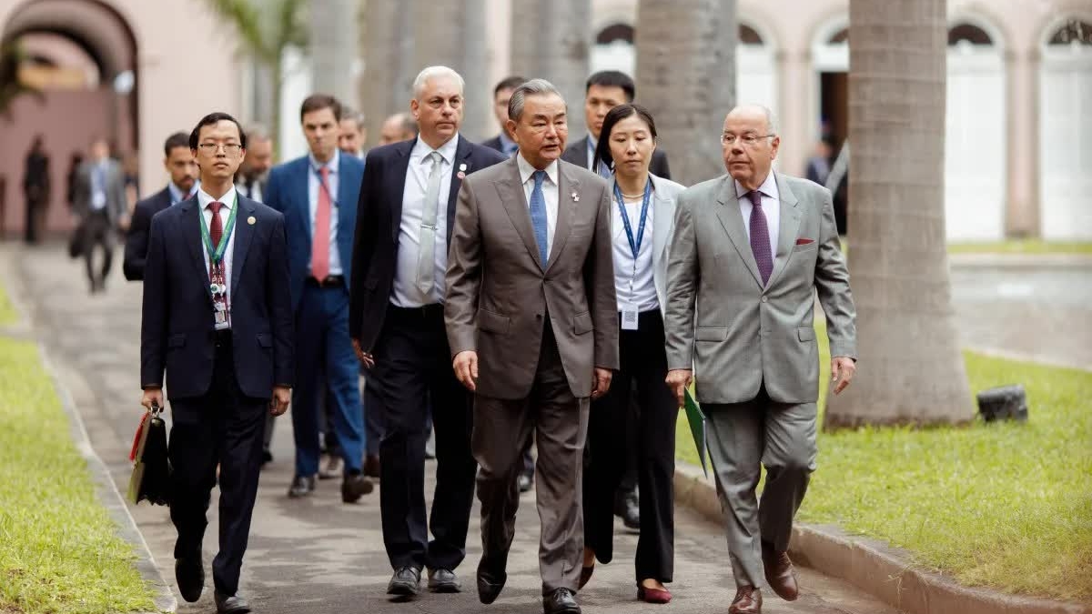 Ngoại trưởng Trung Quốc: BRICS cần 'chống lại mọi hình thức bắt nạt, can thiệp và lạm dụng thuế quan'