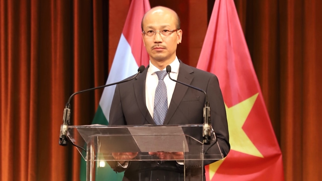 Thắm tình hữu nghị tại lễ kỷ niệm 75 năm quan hệ ngoại giao Việt Nam - Hungary và 50 năm Ngày Giải phóng miền Nam, thống nhất đất nước