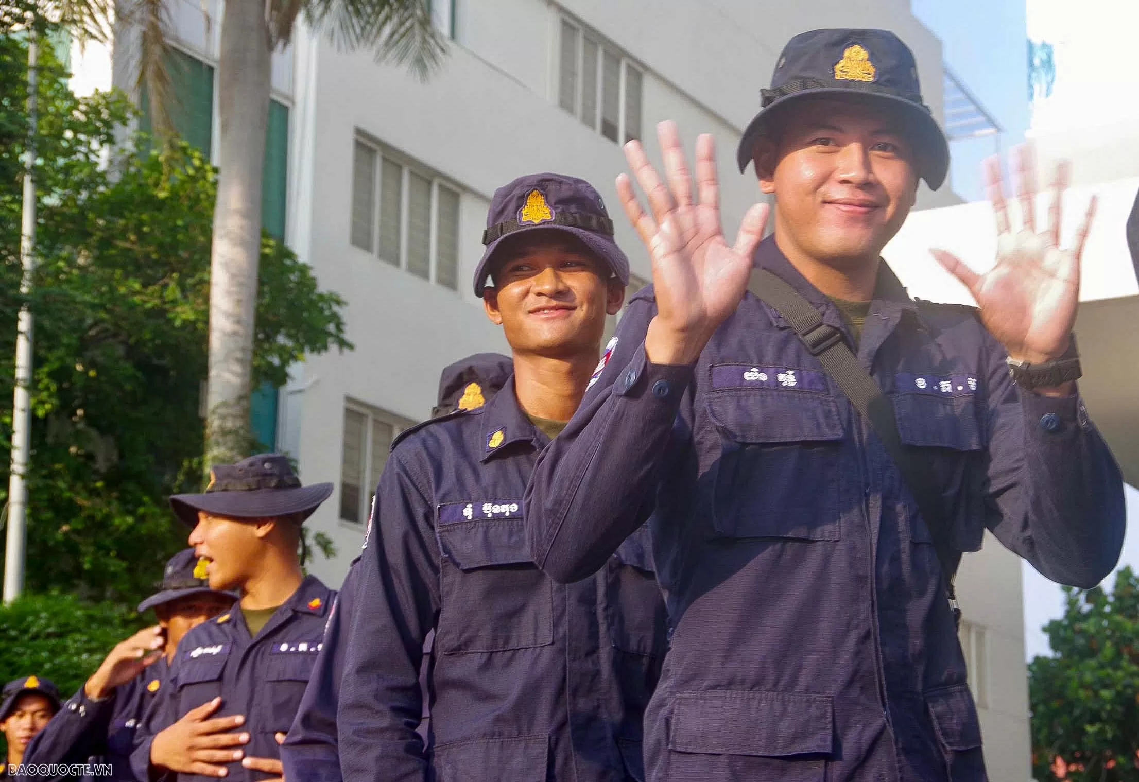 Việt Nam tiễn các đoàn Quân đội Trung Quốc, Lào, Campuchia về nước Việt Nam tiễn các đoàn Quân đội Trung Quốc, Lào, Campuchia hoàn thành nhiệm vụ diễu binh về nước