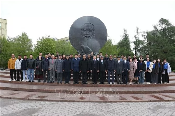 Các hoạt động kỷ niệm ngày Thống nhất đất nước trọng thể và xúc động tại Liên bang Nga Các hoạt động kỷ niệm ngày Thống nhất đất nước trọng thể và xúc động tại Liên bang Nga