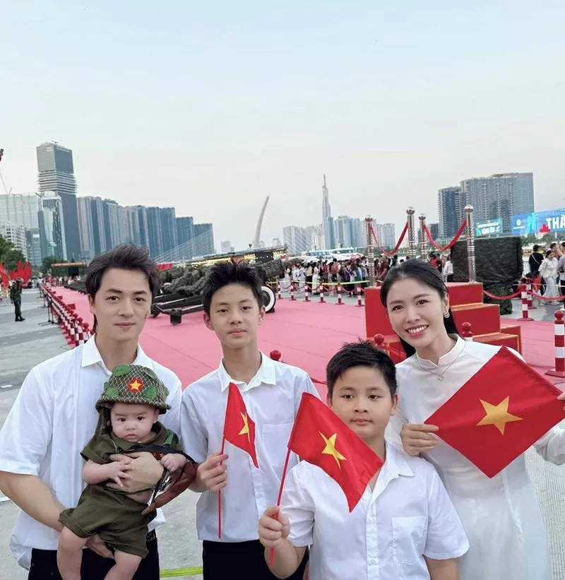 Sao Việt Sao Việt