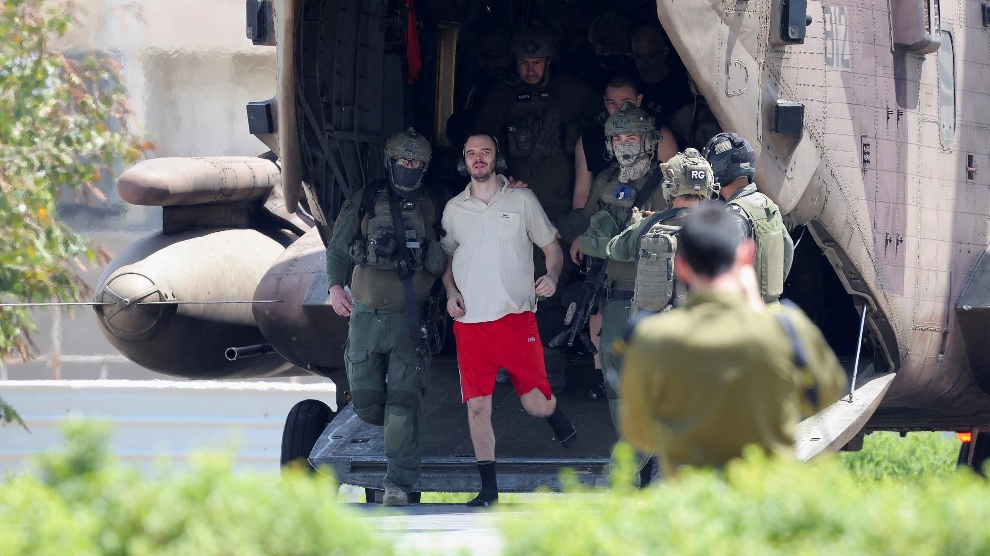 Tàu chở hàng viện trợ bị UAV tấn công, Quân đội Israel nêu mục tiêu quan trọng nhất ở Gaza khác với Thủ tướng