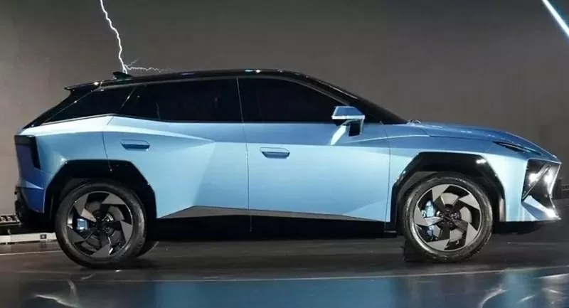 Omoda 3 gây ấn tượng mạnh và thu hút mọi anh nhìn nhờ ốp cua lốp đen bóng thiết kế góc cạnh Omoda 3 gây ấn tượng mạnh và thu hút mọi anh nhìn nhờ ốp cua lốp đen bóng thiết kế góc cạnh