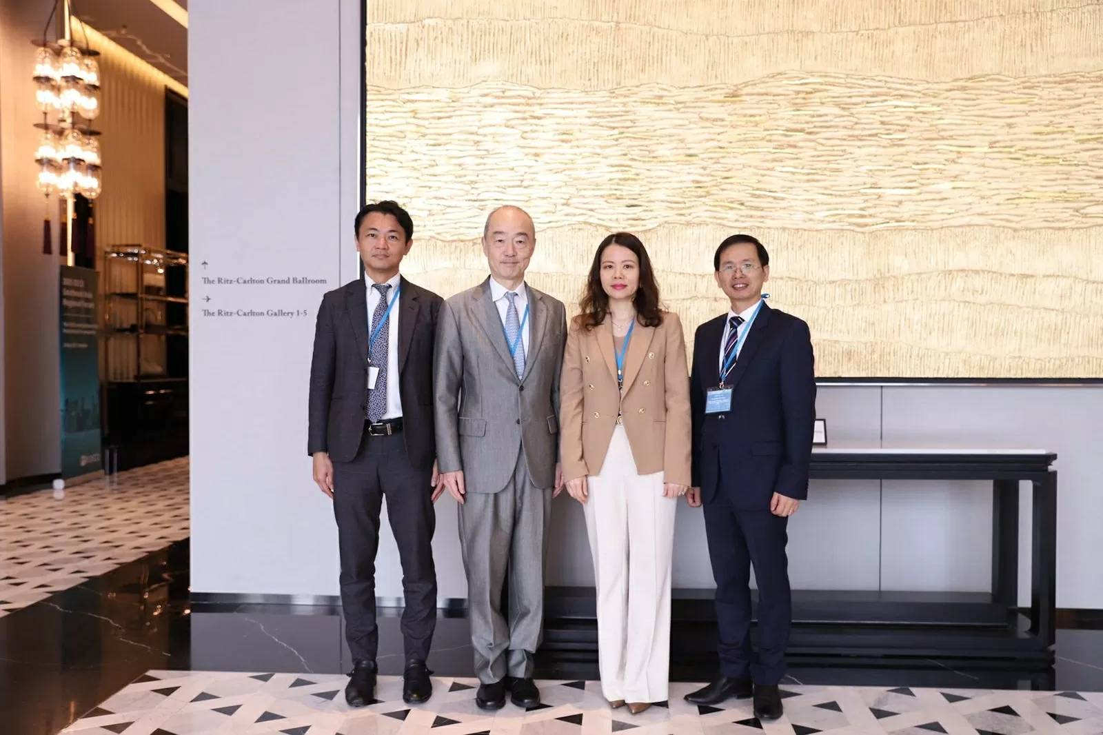 TTrg Nguyễn Minh Hằng gặp Đại sứ, Trưởng Phái đoàn Nhật Bản tại OECD TTrg Nguyễn Minh Hằng gặp Đại sứ, Trưởng Phái đoàn Nhật Bản tại OECD