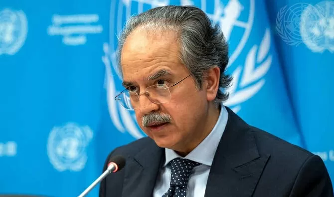 Đại sứ Pakistan tại Liên hợp quốc Asim Iftikhar Ahmad phát biểu tại họp báo tại trụ sở Liên hợp quốc ở New York ngày 2/5/2025. (Nguồn: UN)