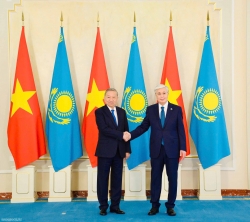 Tuyên bố chung về việc thiết lập quan hệ Đối tác chiến lược Việt Nam-Kazakhstan