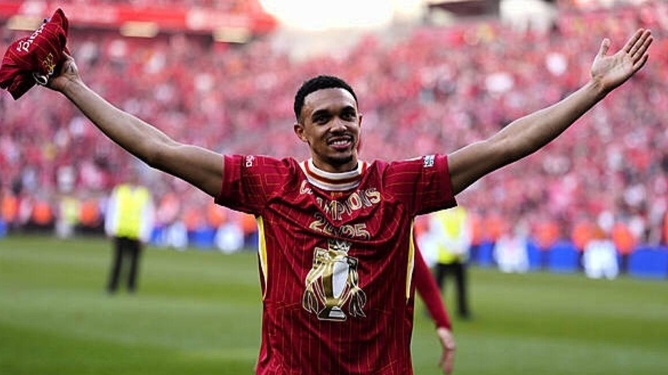 Hậu vệ Alexander-Arnold mất tập trung trước Man Utd vì Real Madrid