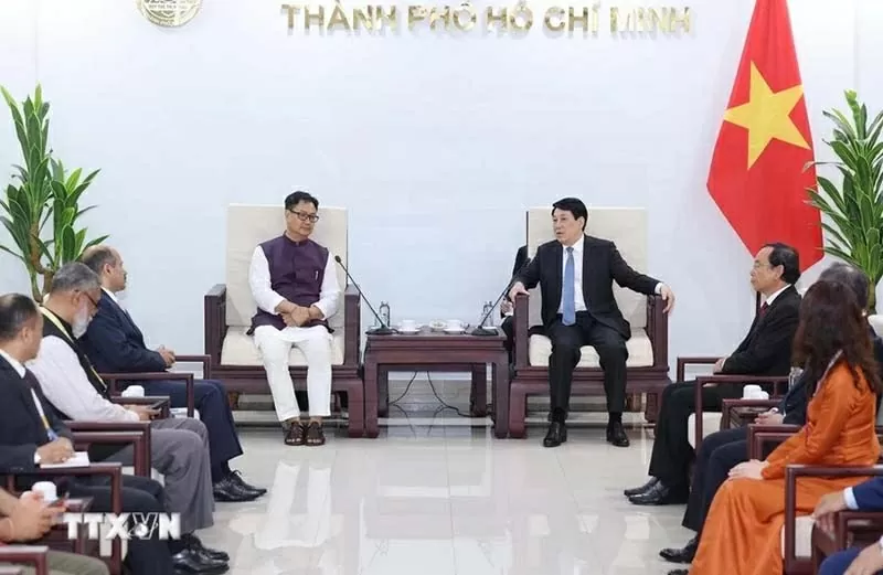 Tăng cường trao đổi, chia sẻ kinh nghiệm trong lĩnh vực lập pháp giữa Việt Nam và Ấn Độ Tăng cường trao đổi, chia sẻ kinh nghiệm trong lĩnh vực lập pháp giữa Việt Nam và Ấn Độ