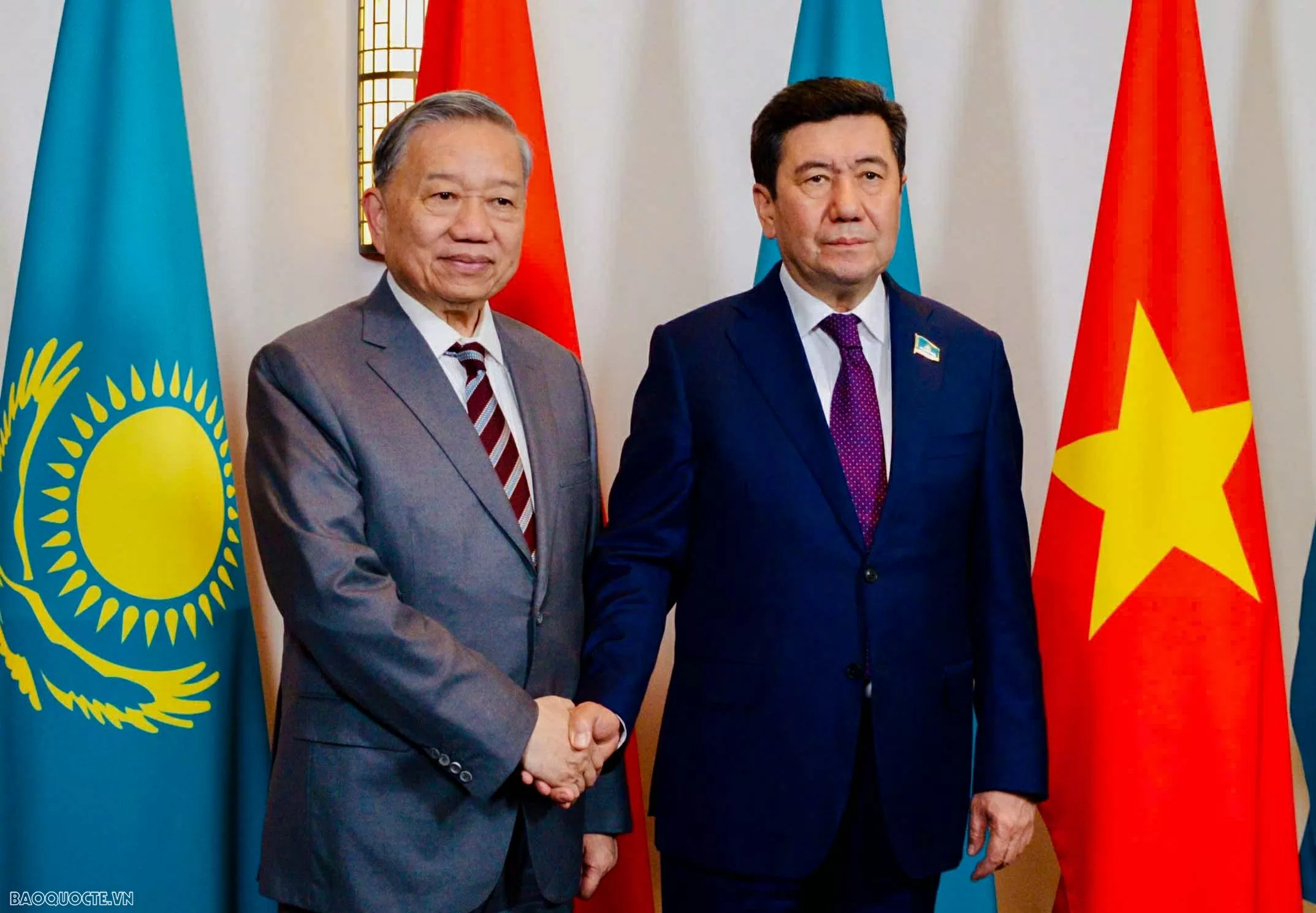 Tổng Bí thư Tô Lâm tiếp Hạ viện Kazakhstan. (Ảnh: Văn Hiếu) Tổng Bí thư Tô Lâm tiếp Hạ viện Kazakhstan. (Ảnh: Văn Hiếu)