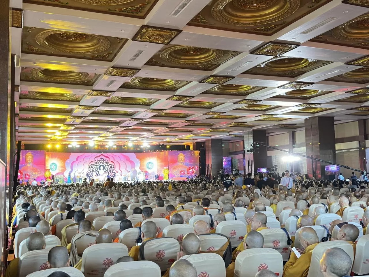 Những hình ảnh ấn tượng từ Đại lễ Vesak Liên hợp quốc 2025 Những hình ảnh ấn tượng từ Đại lễ Vesak Liên hợp quốc 2025