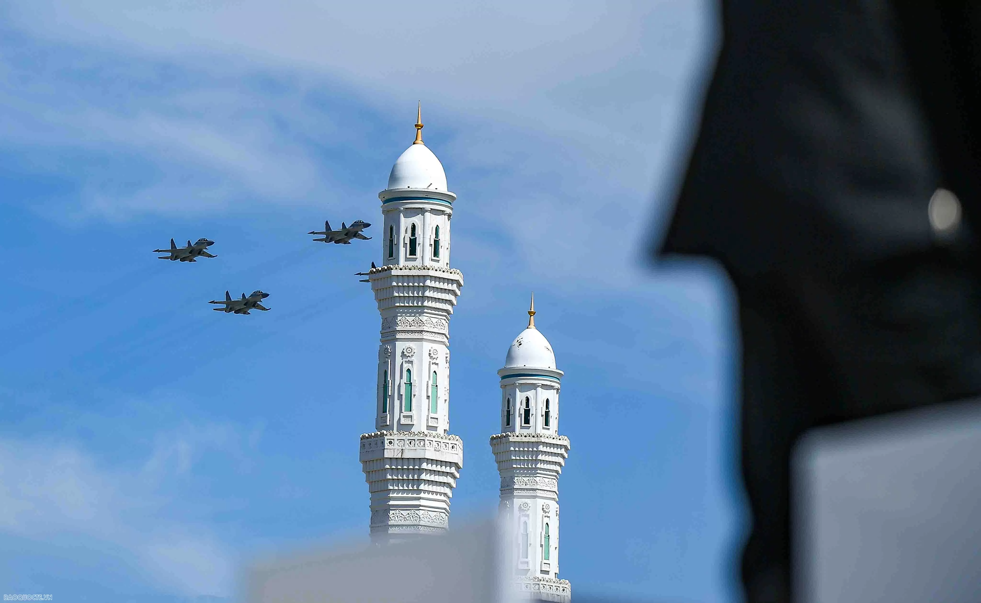 Tổng Bí thư Tô Lâm và phu nhân dự lễ duyệt binh mừng chiến thắng của Kazakhstan