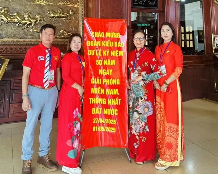 Kiều bào và những tâm tình với Tổ quốc Kiều bào và những tâm tình với Tổ quốc