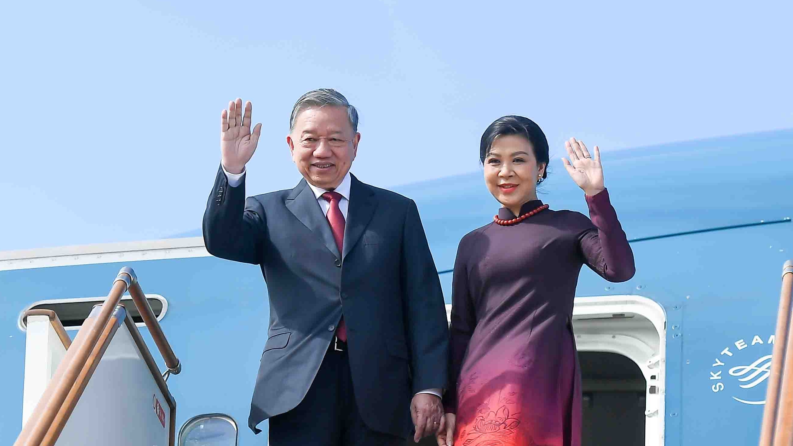 Tổng Bí thư Tô Lâm và Phu nhân đến Baku, bắt đầu thăm cấp Nhà nước Azerbaijan