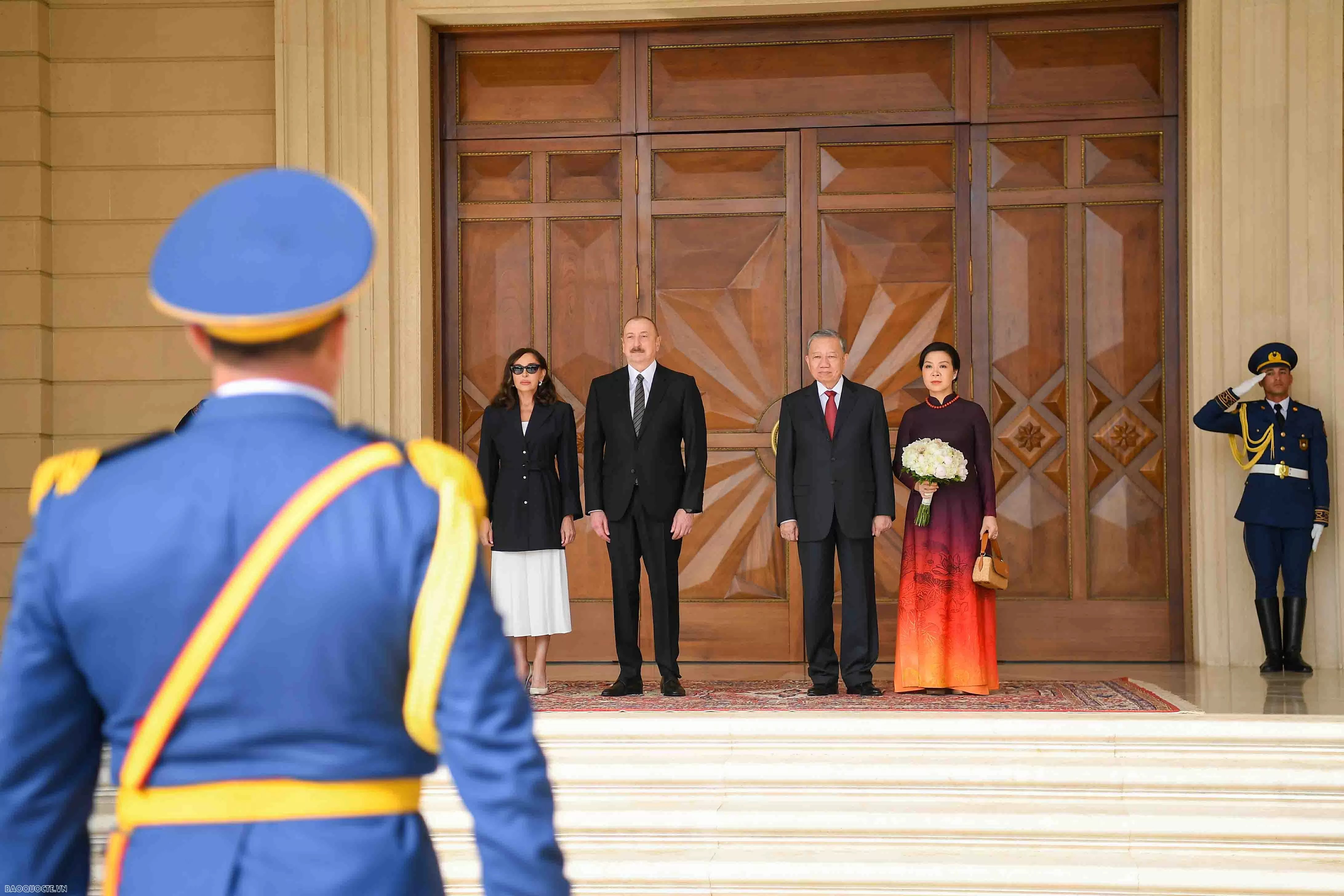 Lễ đón chính thức Tổng Bí thư Tô Lâm và Phu nhân thăm cấp Nhà nước Azerbaijan Lễ đón chính thức Tổng Bí thư Tô Lâm và Phu nhân thăm cấp Nhà nước Azerbaijan