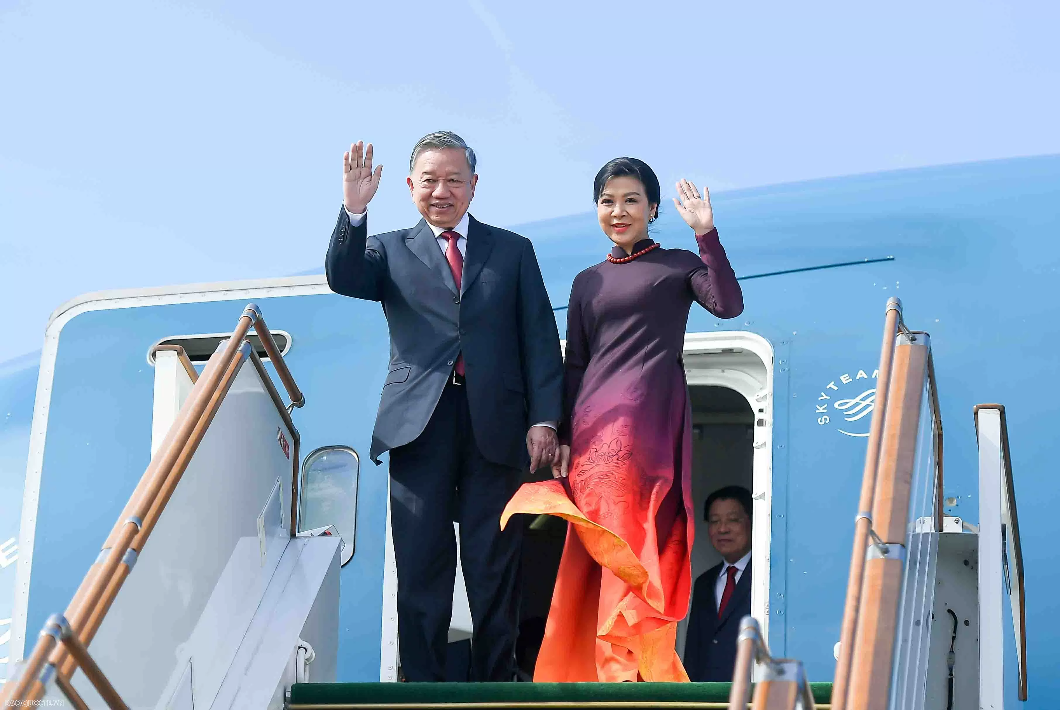 Tổng Bí thư Tô Lâm và Phu nhân đến Baku, bắt đầu thăm cấp Nhà nước Azerbaijan Tổng Bí thư Tô Lâm và Phu nhân đến Baku, bắt đầu thăm cấp Nhà nước Azerbaijan