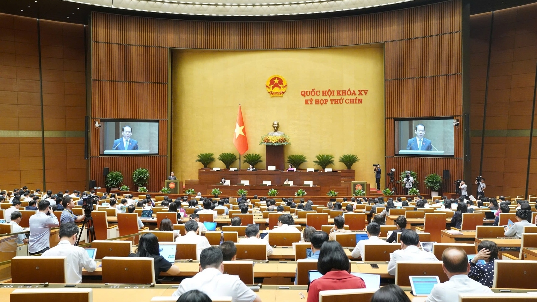 Hôm nay 8/5, Quốc hội thảo luận dự thảo Luật Hóa chất (sửa đổi), Luật Thanh tra (sửa đổi)