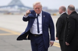 Tổng thống Trump gửi thông điệp cứng rắn tới Iran: 