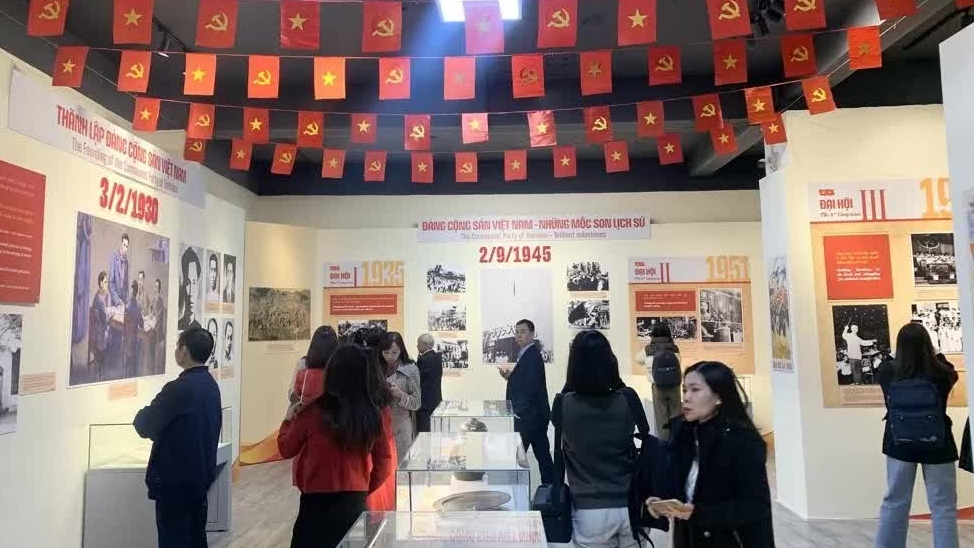 Phối hợp sưu tầm tư liệu phục vụ xây dựng Bảo tàng Đảng Cộng sản Việt Nam