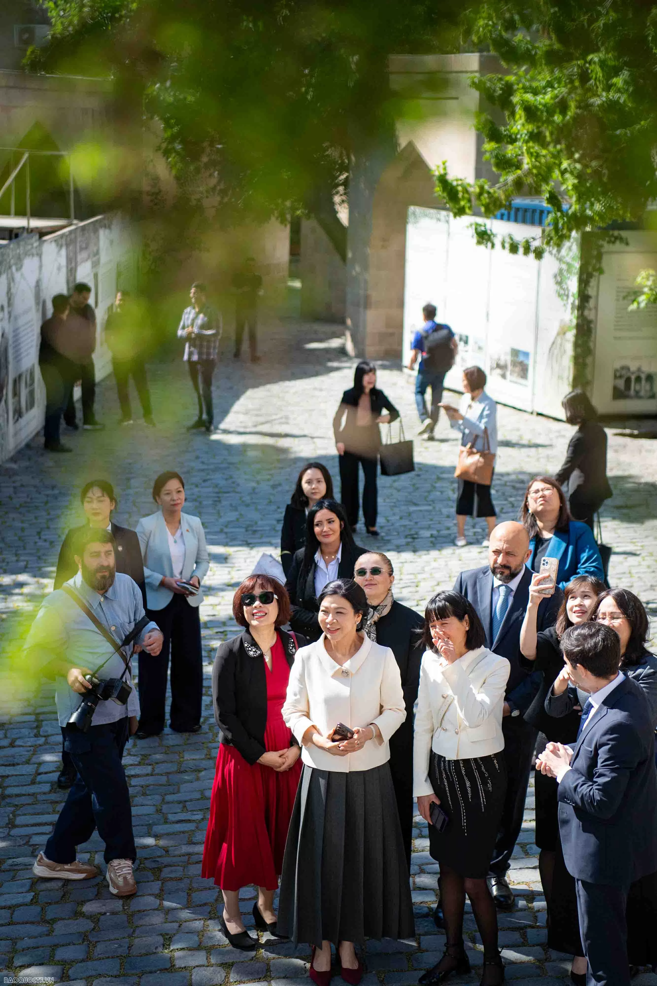 Hai Phu nhân Việt Nam và Azerbaijan thưởng trà, chia sẻ về văn hoá hai nước Hai Phu nhân Việt Nam và Azerbaijan thưởng trà, chia sẻ về văn hoá hai nước