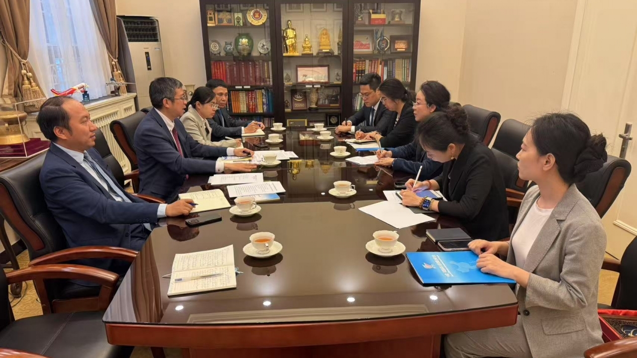 Đại sứ Phạm Thanh Bình tiếp Hội trưởng Hội đồng xúc tiến thương mại quốc tế Trung Quốc chi nhánh Quảng Tây
