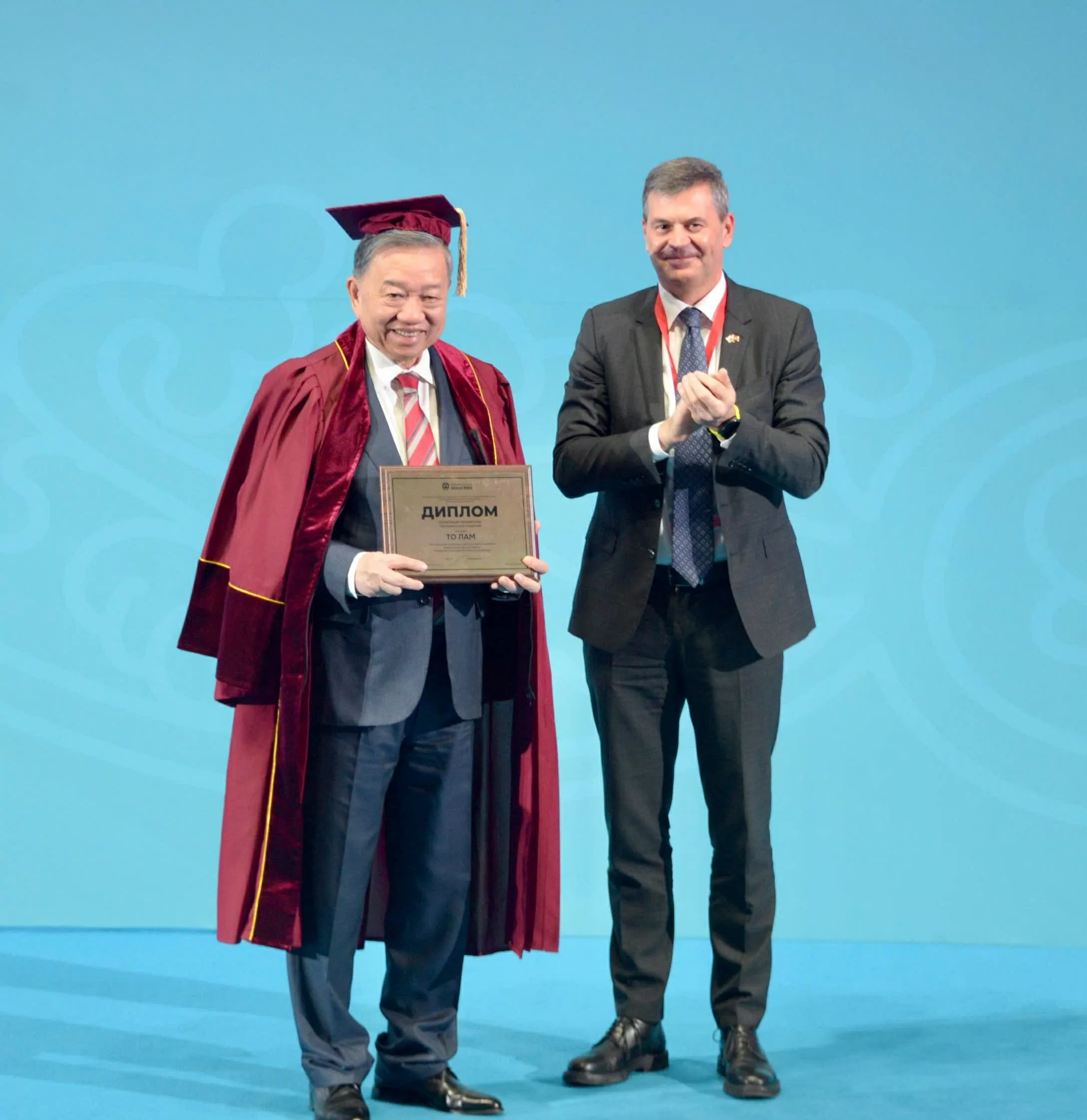 Tổng Bí thư Tô Lâm: 'Vun đắp quan hệ hữu nghị truyền thống Việt-Nga trong kỷ nguyên mới' Tổng Bí thư Tô Lâm: 'Vun đắp quan hệ hữu nghị truyền thống Việt-Nga trong kỷ nguyên mới'