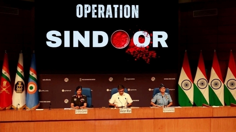 Đạt được lệnh ngừng bắn với Ấn Độ, Pakistan mở lại hoàn toàn không phận