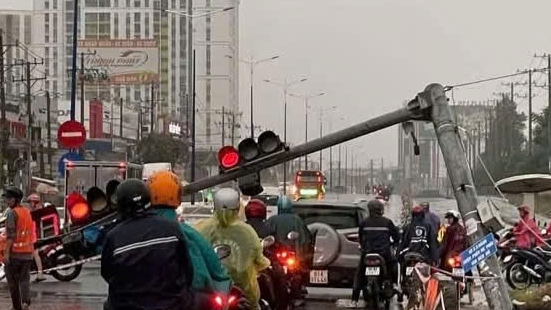 Ảnh hưởng của không khí lạnh, đề phòng một số hình thái thời tiết nguy hiểm trên đất liền và biển