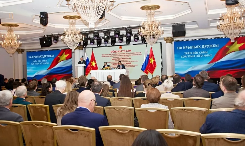 Tuyên bố chung về những định hướng lớn của quan hệ Đối tác chiến lược toàn diện Việt Nam-Nga trong giai đoạn hợp tác mới Tuyên bố chung về những định hướng lớn của quan hệ Đối tác chiến lược toàn diện Việt Nam-Nga trong giai đoạn hợp tác mới