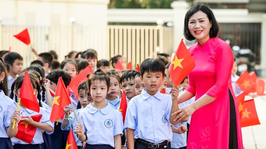 Thủ tướng Chính phủ yêu cầu các địa phương tuyển đúng, tuyển đủ giáo viên theo số biên chế được giao