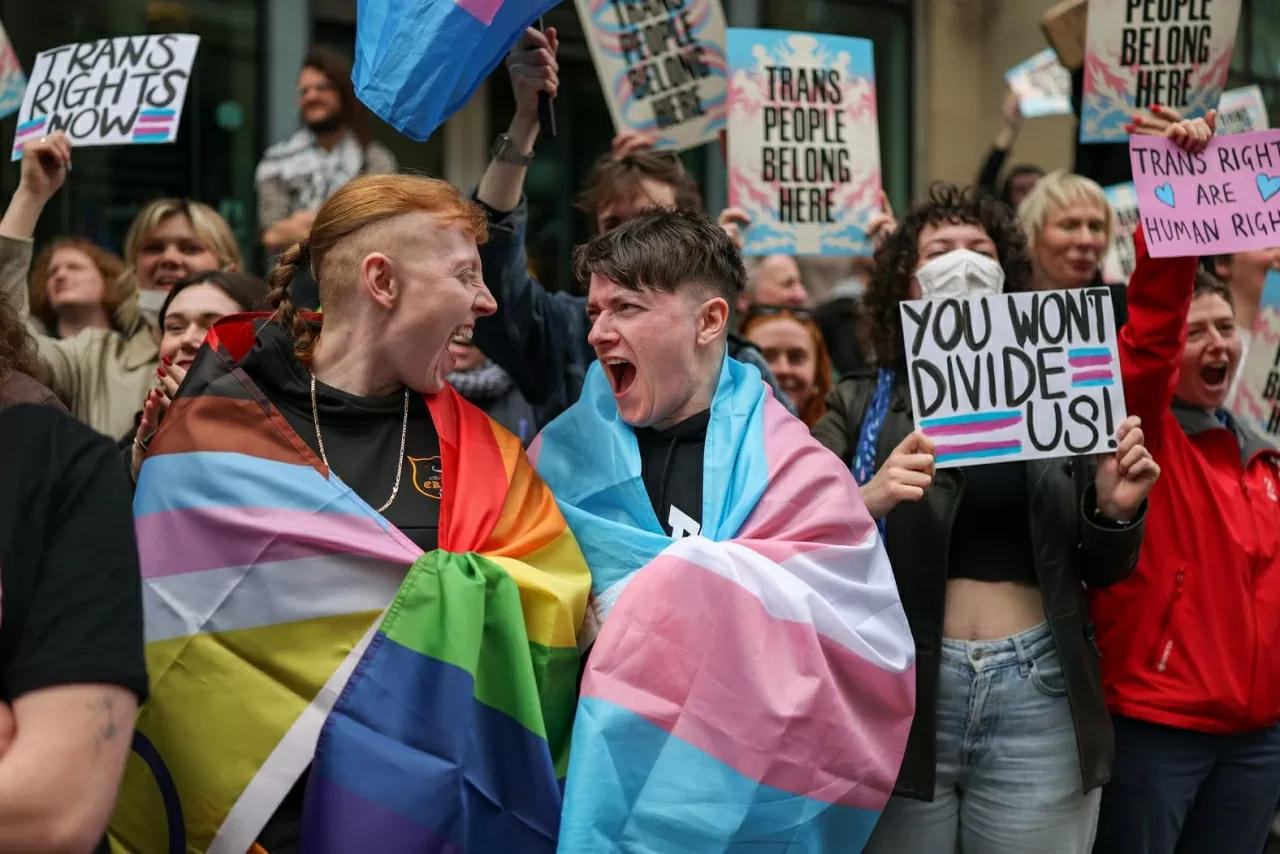 ảnh ấn tưởng May 11