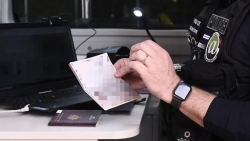 Căng thẳng chưa 'xuôi', Algeria tố Pháp dùng chiêu trò, tuyên bố trục xuất 2 nhân viên tình báo của Paris