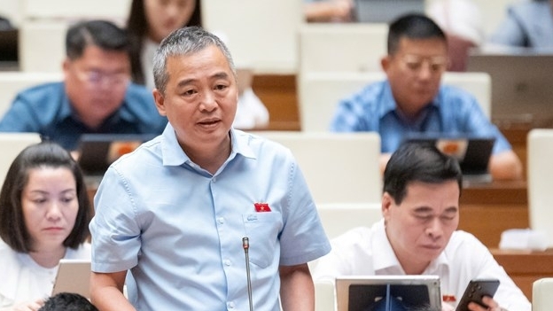 Đại biểu Quốc hội đề nghị miễn thuế thuốc sử dụng cho bệnh nhân điều trị nội trú