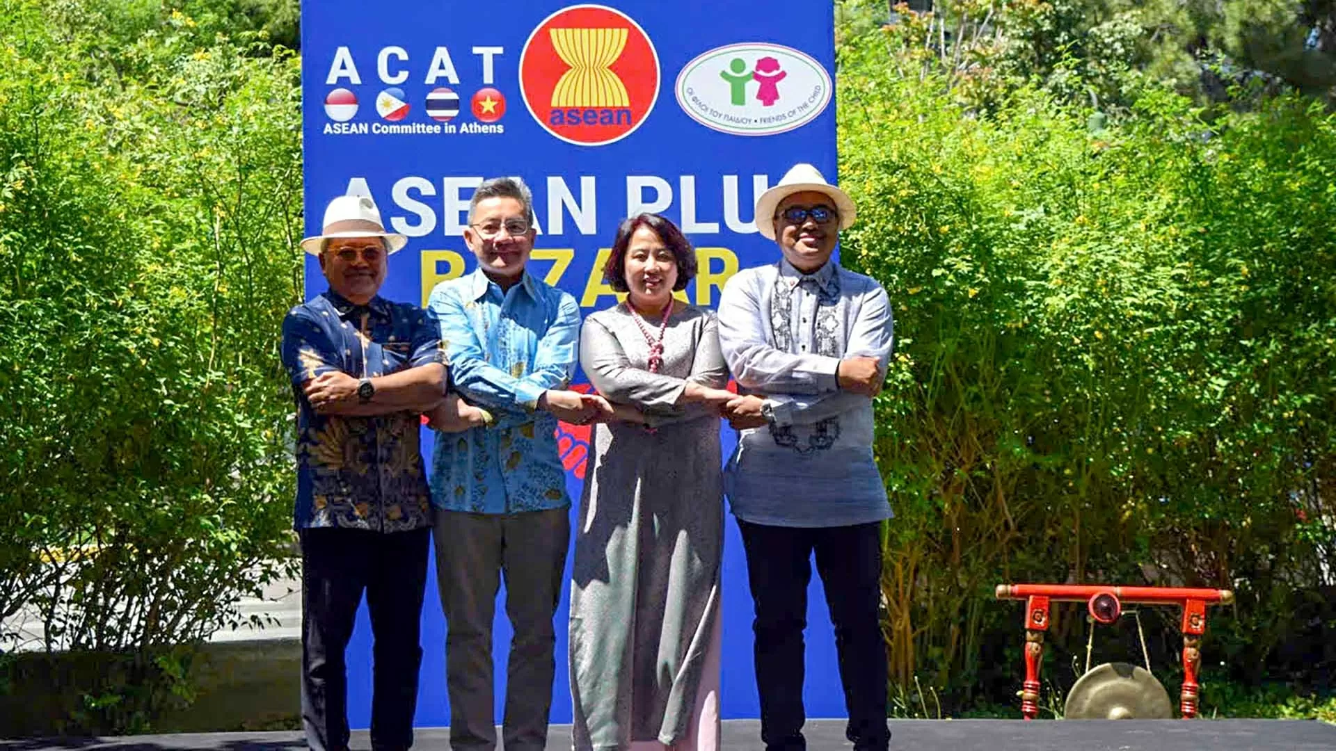 Hội chợ từ thiện ASEAN Plus lần thứ 3: Đưa ASEAN và Việt Nam tới bạn bè Hy Lạp Hội chợ từ thiện ASEAN Plus lần thứ 3: Đưa ASEAN và Việt Nam tới bạn bè Hy Lạp