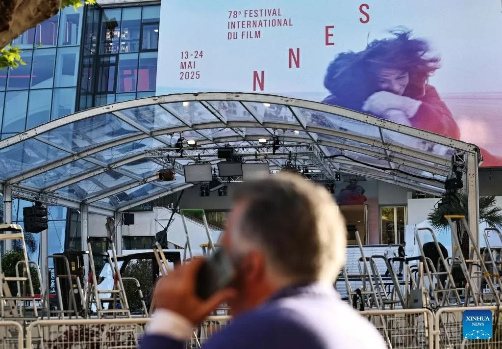 Palais du Festival để chuẩn bị cho Liên hoan phim Cannes Palais du Festival để chuẩn bị cho Liên hoan phim Cannes