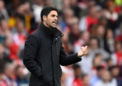 Arsenal liên lục hụt hơi, Mikel Arteta có đáng hứng chịu những lời chỉ trích?