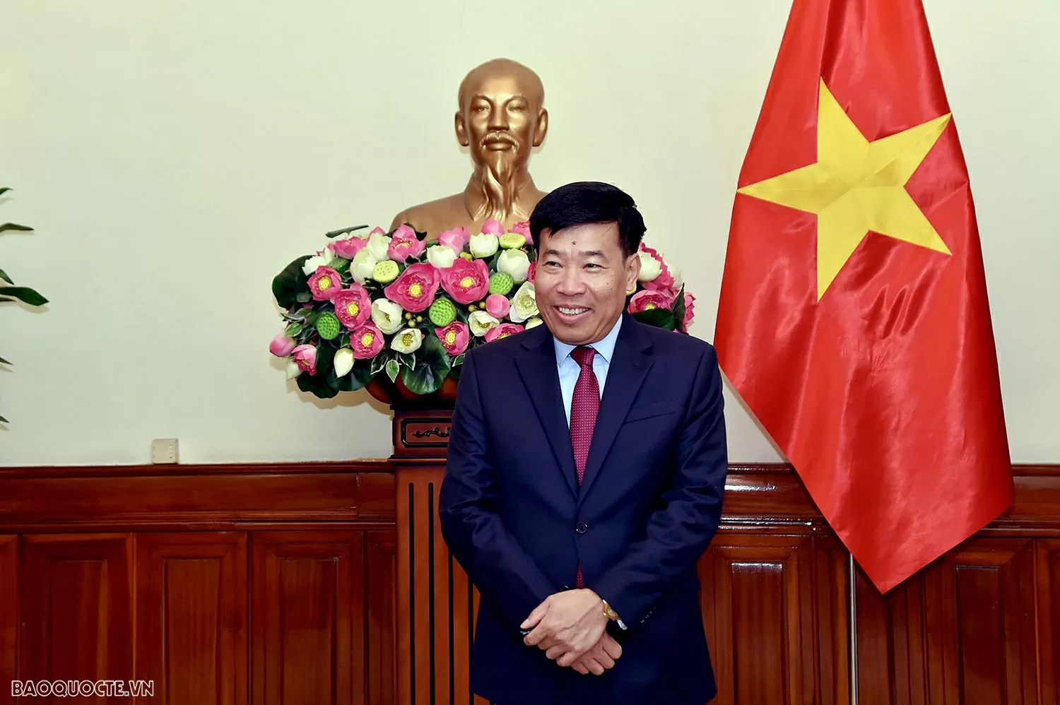 Bộ Ngoại giao kiện toàn nhân sự cơ quan tham mưu giúp việc Đảng ủy Bộ Bộ Ngoại giao kiện toàn nhân sự cơ quan tham mưu giúp việc Đảng ủy Bộ