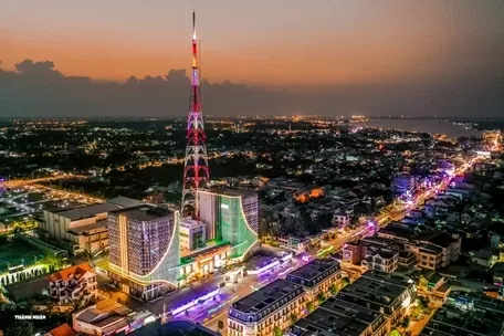 Vĩnh Long thúc đẩy các động lực tăng trưởng mới, phát triển kinh tế xanh, kinh tế tuần hoàn, thương mại điện tử. (Nguồn: Báo Vĩnh Long) Vĩnh Long thúc đẩy các động lực tăng trưởng mới, phát triển kinh tế xanh, kinh tế tuần hoàn, thương mại điện tử. (Nguồn: Báo Vĩnh Long)