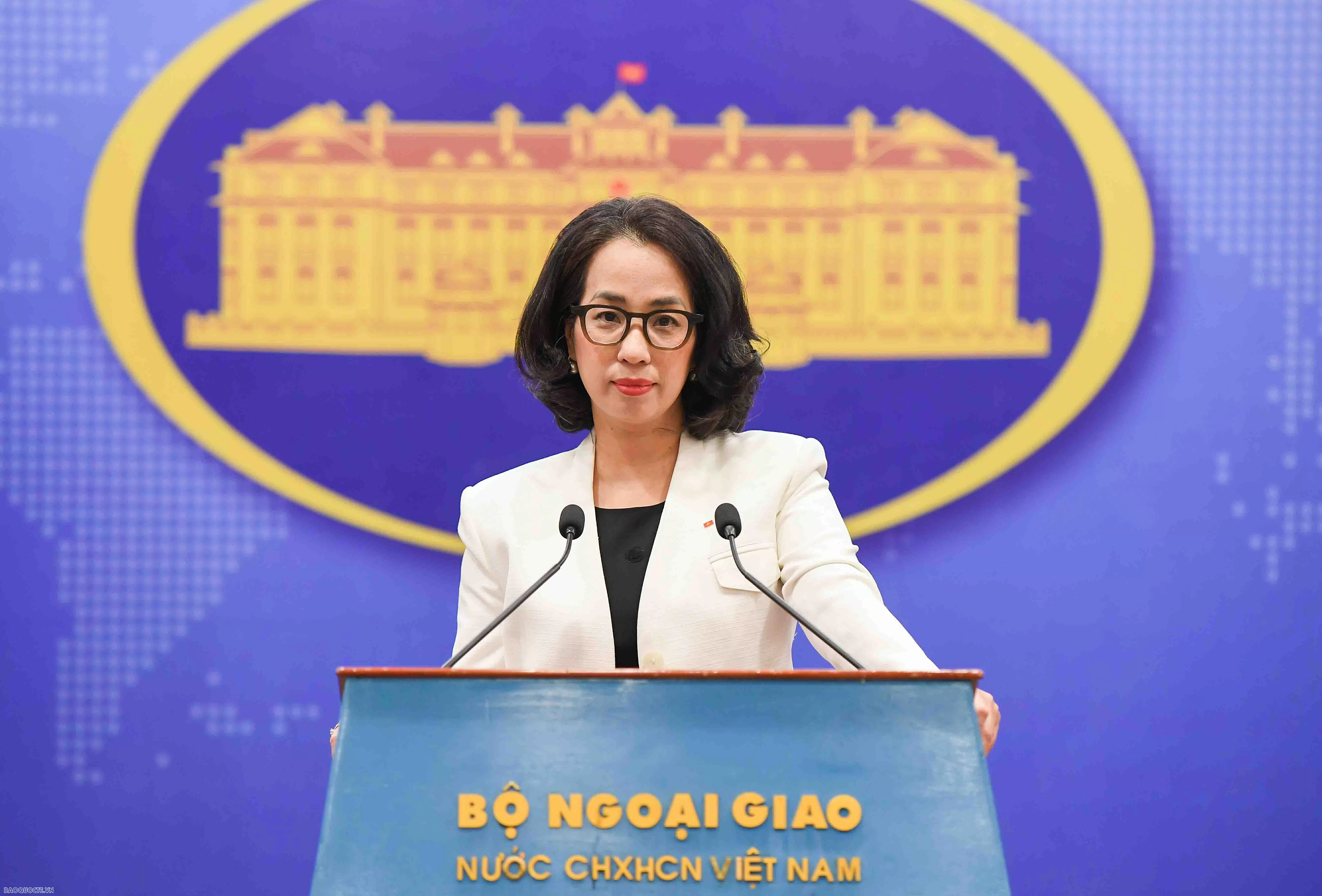 Việt Nam trao công hàm phản đối Trung Quốc về lệnh cấm đánh bắt cá ở Biển Đông