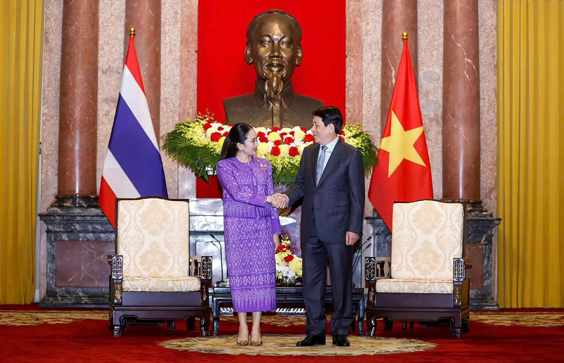 Chủ tịch nước Lương Cường tiếp Thủ tướng Thái Lan Paetongtarn Shinawatra Chủ tịch nước Lương Cường tiếp Thủ tướng Thái Lan Paetongtarn Shinawatra