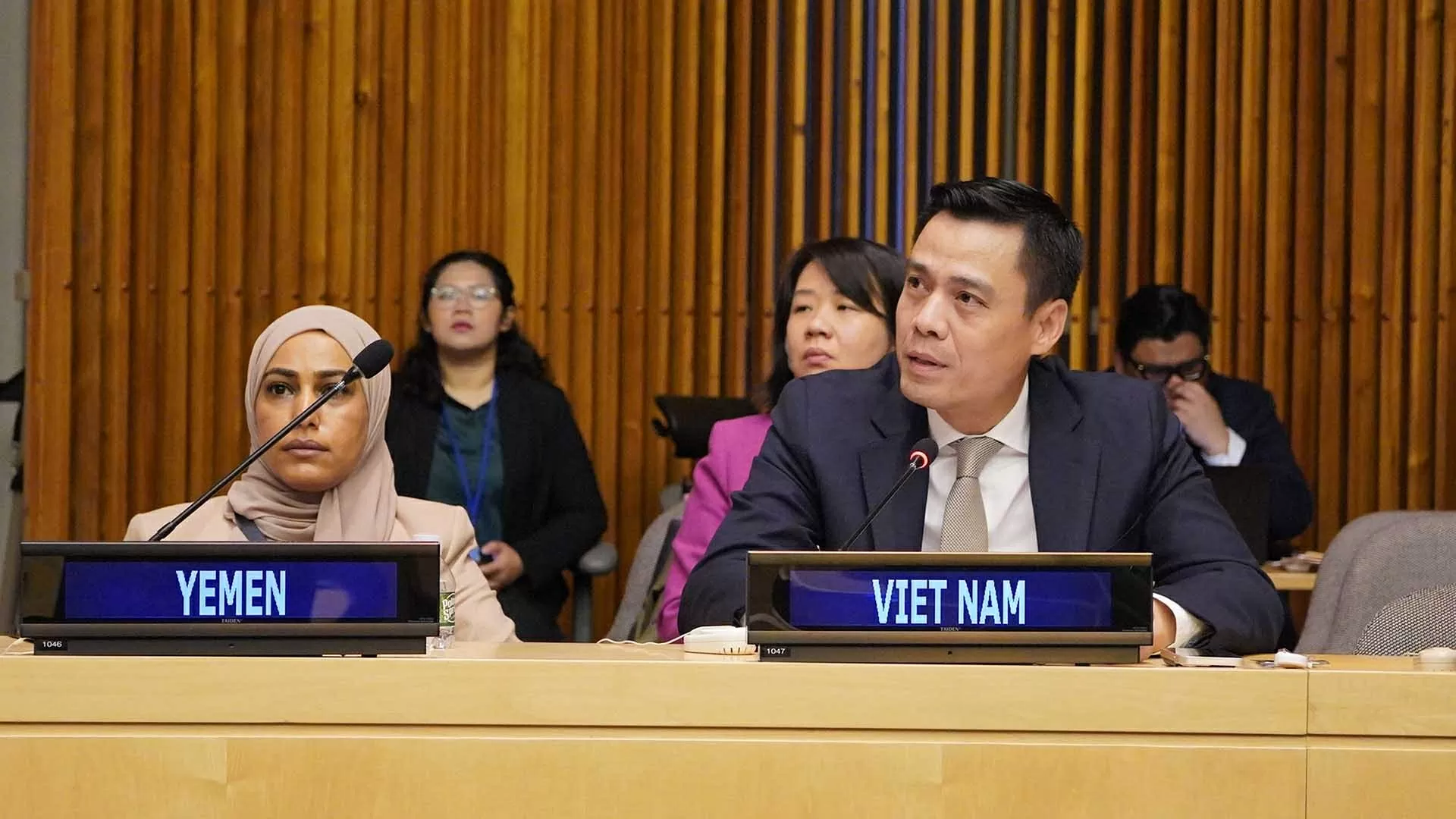 Việt Nam khẳng định tiếp tục hợp tác và đóng góp tích cực cho Văn phòng Chủ tịch Đại hội đồng Liên hợp quốc Việt Nam khẳng định tiếp tục hợp tác và đóng góp tích cực cho Văn phòng Chủ tịch Đại hội đồng Liên hợp quốc