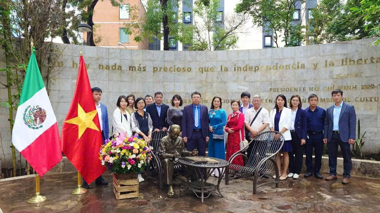 Đại sứ Nguyễn Văn Hải: Nửa thế kỷ đồng hành, quan hệ Việt Nam-Mexico sẵn sàng 'cất cánh' Đại sứ Nguyễn Văn Hải: Nửa thế kỷ đồng hành, quan hệ Việt Nam-Mexico sẵn sàng 'cất cánh'