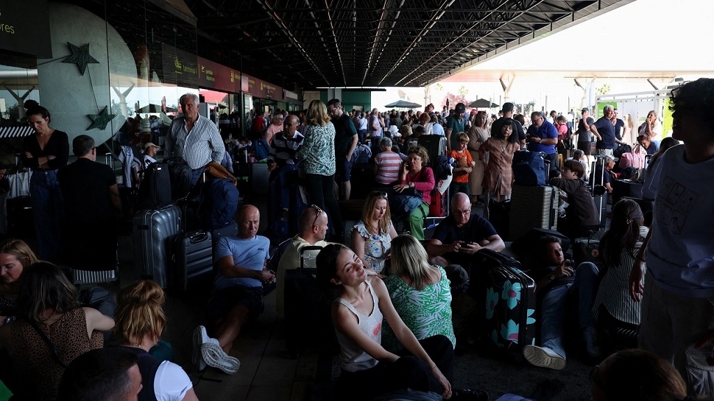 Sự cố mất điện lớn nhất châu Âu phơi bày 'nguy cơ tiềm ẩn' trong kỷ nguyên năng lượng tái tạo