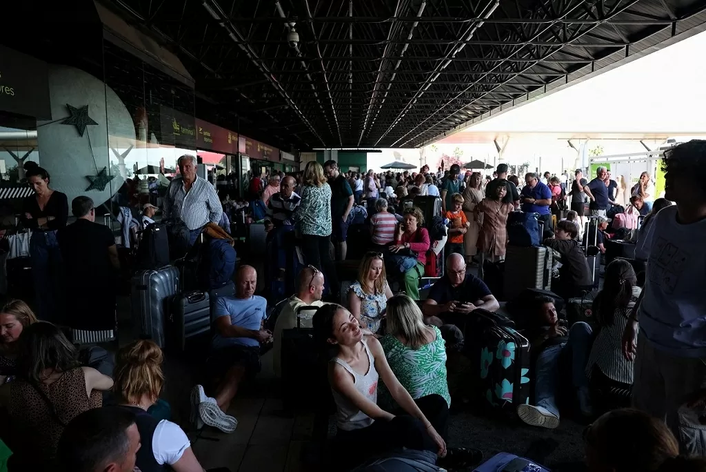 Sự cố mất điện lớn nhất châu Âu phơi bày 'nguy cơ tiềm ẩn' trong kỷ nguyên năng lượng tái tạo