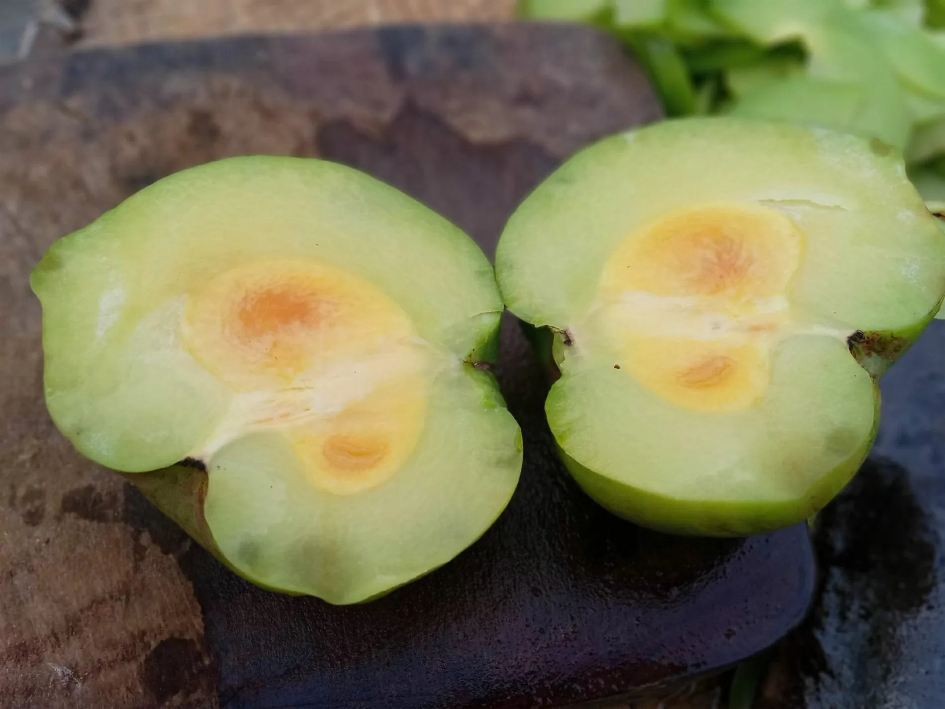 Đặc sản ‘trời ban’ được bà con vùng cao ‘săn đón’ Đặc sản ‘trời ban’ được bà con vùng cao ‘săn đón’