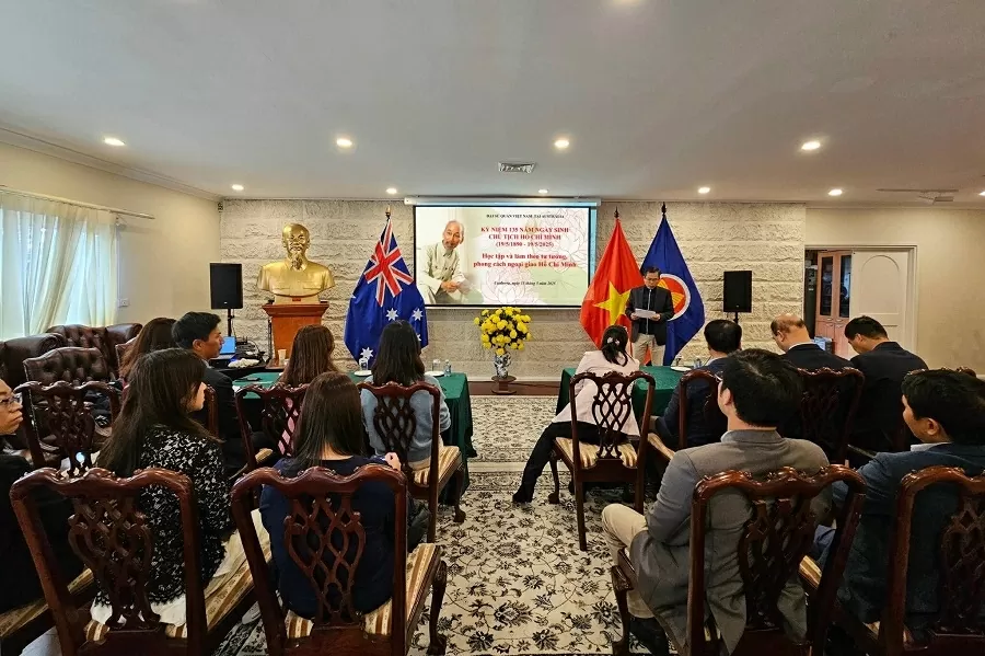 Đại sứ quán Việt Nam tại Australia kỷ niệm 135 năm ngày sinh Chủ tịch Hồ Chí Minh Đại sứ quán Việt Nam tại Australia kỷ niệm 135 năm ngày sinh Chủ tịch Hồ Chí Minh