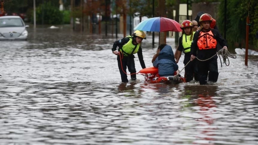 Argentina: Hàng nghìn người buộc phải sơ tán do lũ lụt nặng nề