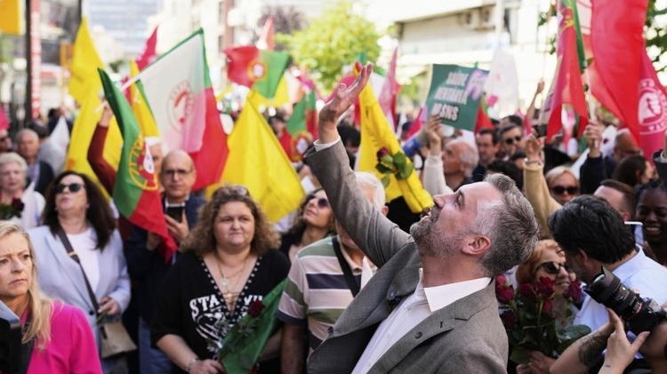 Thủ tướng từ chức, cử tri Bồ Đào Nha trên con đường 'đãi cát tìm vàng' mới